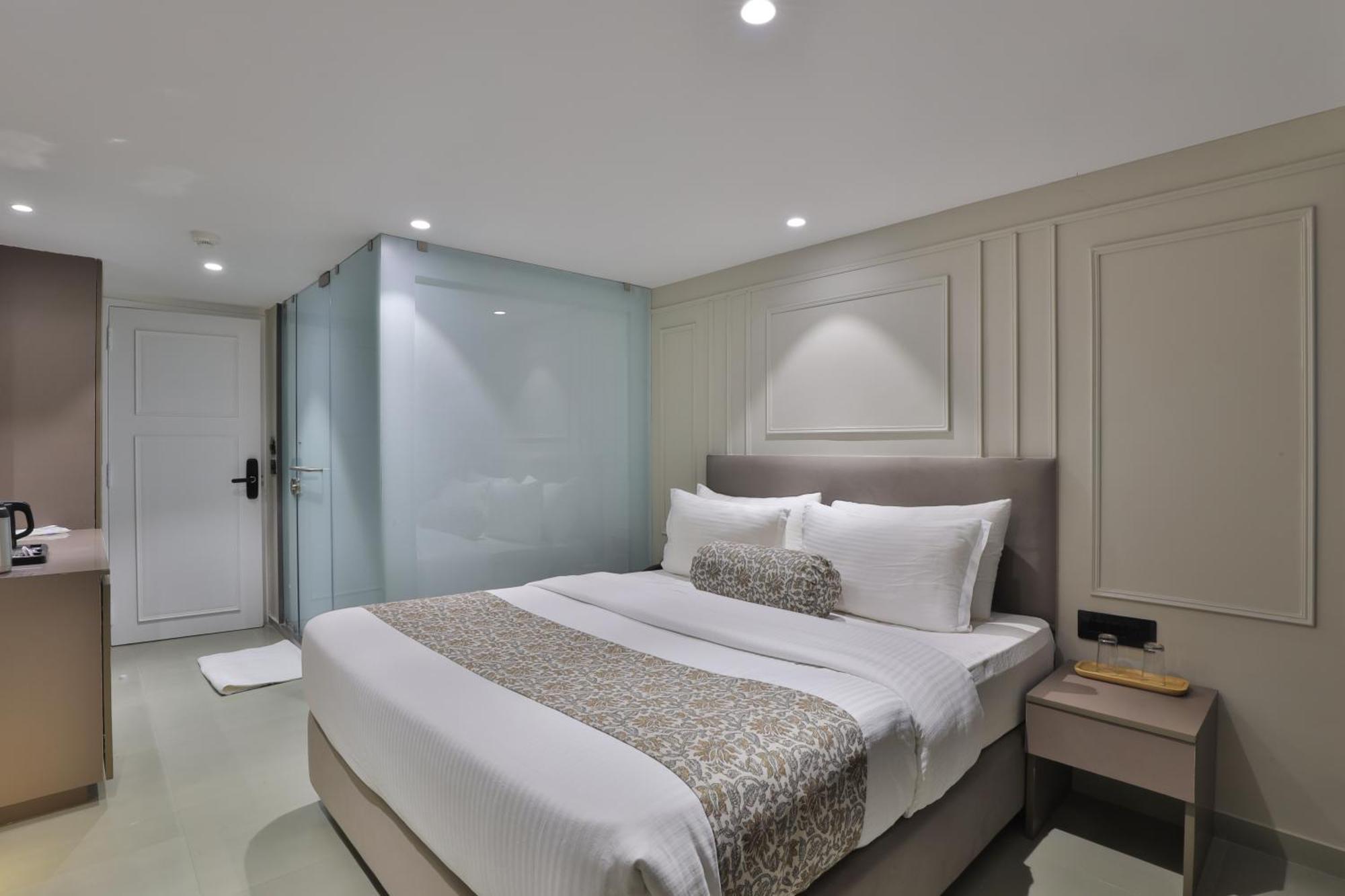 Hotel The Grand Suites 아흐메다바드 외부 사진