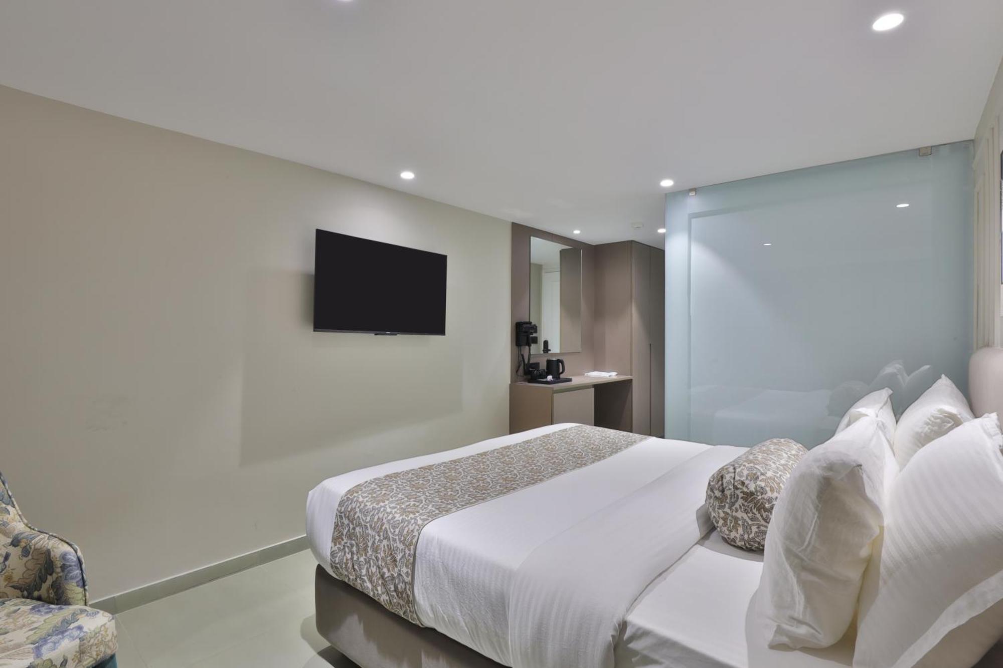 Hotel The Grand Suites 아흐메다바드 외부 사진